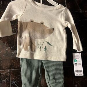 New with tags- bear print baby long sleeve and pants